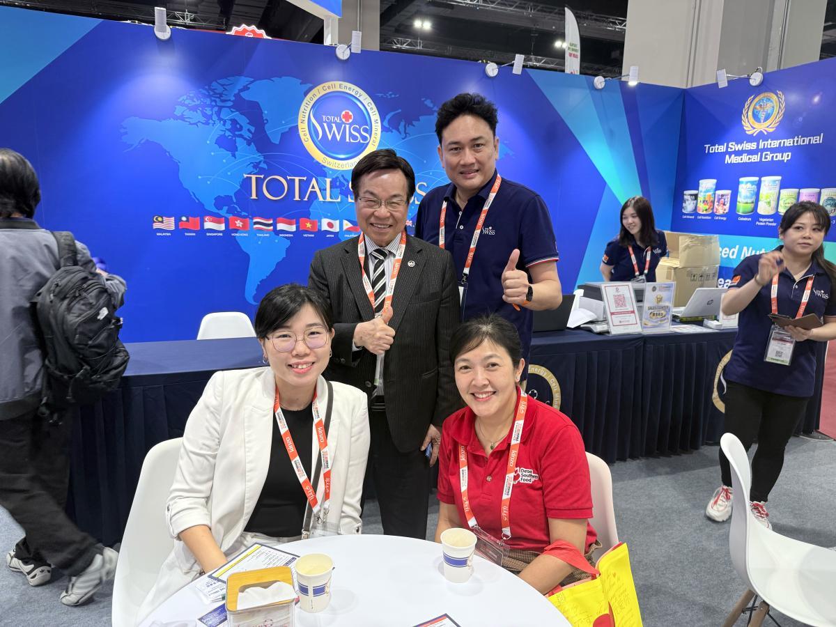 2026 말레이시아 할랄 전시회 Day 1|왕 회장님 직접 진두지휘, 싱가포르·말레이시아·인도네시아 파트너 총출동, 할랄 시장에 건강의 가치 전파圖細胞營養之1