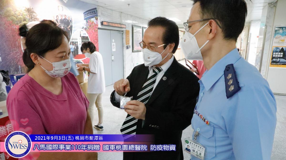 오일로 의료진들을 응원하고 「타이안 병원」 「국군도원총병원」 두 병원 의료진들은 호흡이 상쾌 해졌다고 공감했다.圖細胞營養之3