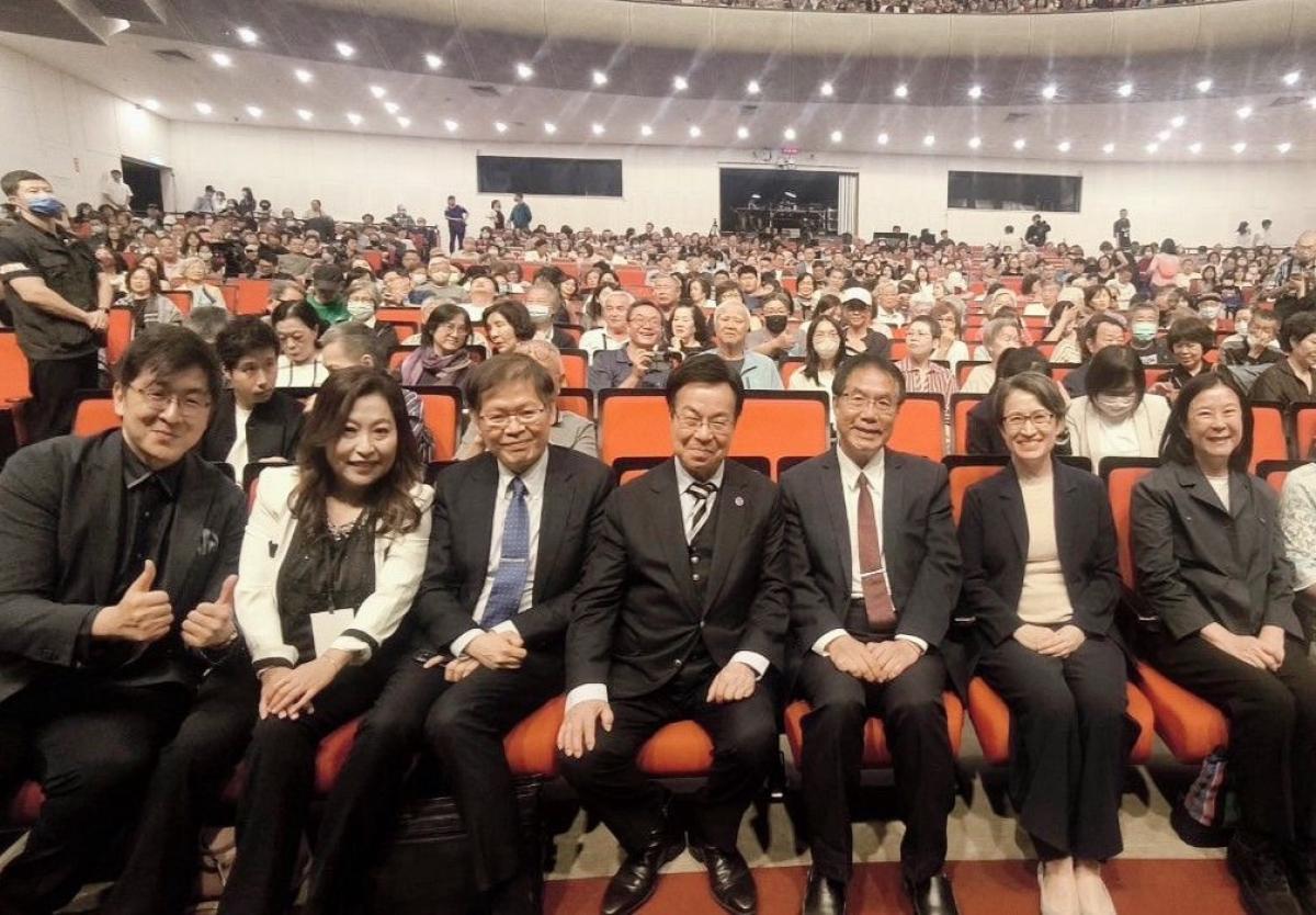   양렬 월드투어 타이난 공연, 2026 어버이날 감동의 무대… TS 파트너들과 함께한 추억의 명곡 향연圖細胞營養之1